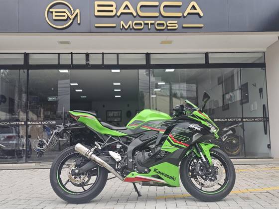 4葉L Comprar Moto Kawasaki Ninja-zx-4r a partir de 1990 Usada, Seminova