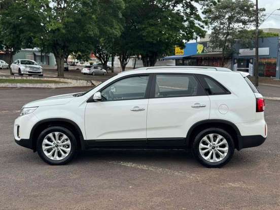 KIA-SORENTO-2014