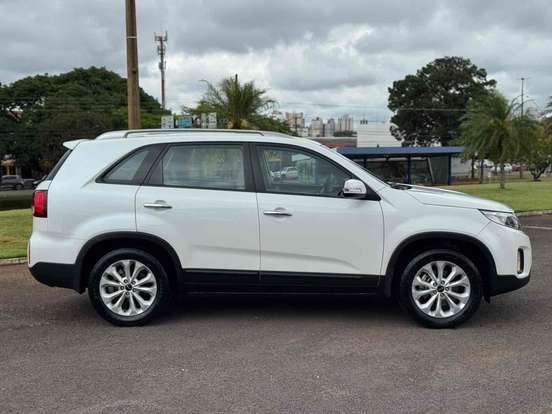 KIA-SORENTO-2014