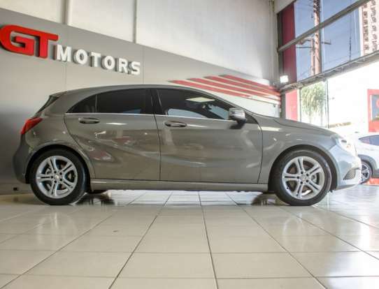 MERCEDES-BENZ-A 200-2014