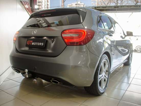 MERCEDES-BENZ-A 200-1.6 TURBO URBAN 16V GASOLINA 4P AUTOMÁTICO MERCEDES-BENZ-A 200-2014