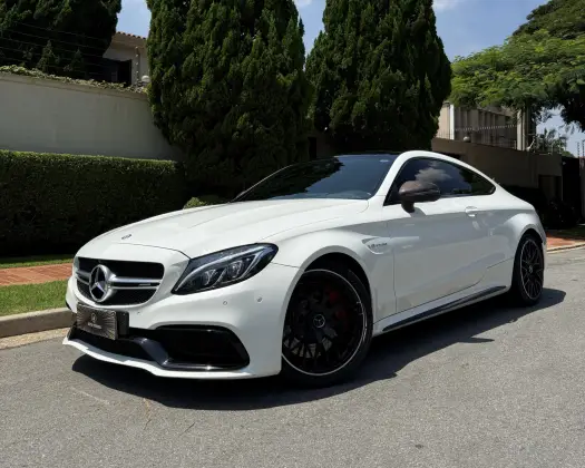 MERCEDES-BENZ C 63 AMG 4.0 V8 TURBO GASOLINA S COUPÉ SPEEDSHIFT