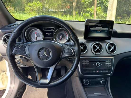 MERCEDES-BENZ-CLA 200-1.6 FIRST EDITION TURBO GASOLINA 4P AUTOMATIZADO MERCEDES-BENZ-CLA 200-2015