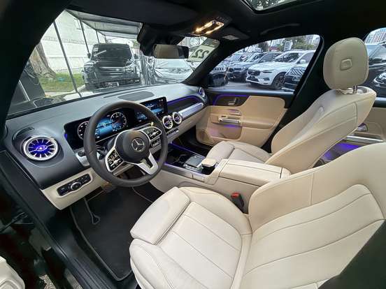 MERCEDES-BENZ-GLB 200-2021