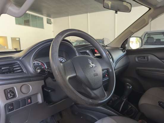 MITSUBISHI-L200 TRITON-2.4 16V TURBO DIESEL GL CD 4X4 MANUAL MITSUBISHI-L200 TRITON-2022