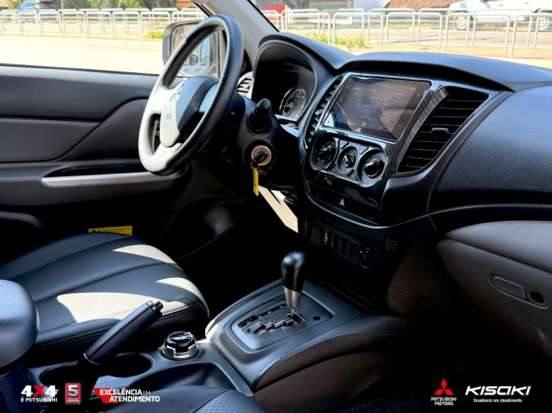 MITSUBISHI-L200 TRITON-2024