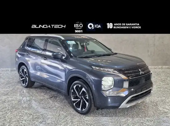 MITSUBISHI-OUTLANDER-2025