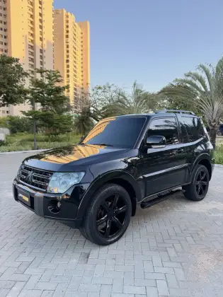 MITSUBISHI PAJERO FULL 3.2 HPE 4X4 16V TURBO INTERCOOLER DIESEL 2P AUTOMÁTICO