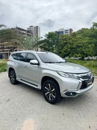 MITSUBISHI PAJERO SPORT 2.4 16V MIVEC TURBO DIESEL HPE AWD AUTOMÁTICO