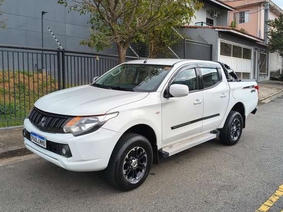 MITSUBISHI-L200 TRITON-2.4 16V TURBO DIESEL SPORT GL CD 4P 4X4 MANUAL MITSUBISHI-L200 TRITON-2020