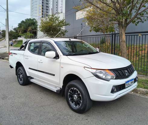 MITSUBISHI-L200 TRITON-2020