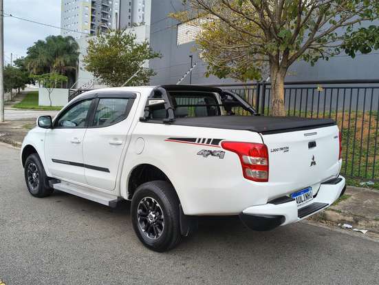 MITSUBISHI-L200 TRITON-2020