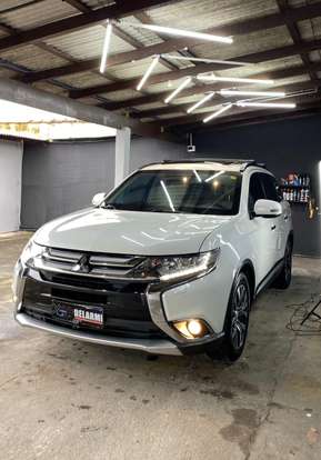 MITSUBISHI-OUTLANDER-2.2 4X4 16V DIESEL 4P AUTOMÁTICO MITSUBISHI-OUTLANDER-2015