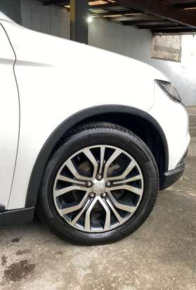 MITSUBISHI-OUTLANDER-2.2 4X4 16V DIESEL 4P AUTOMÁTICO MITSUBISHI-OUTLANDER-2015