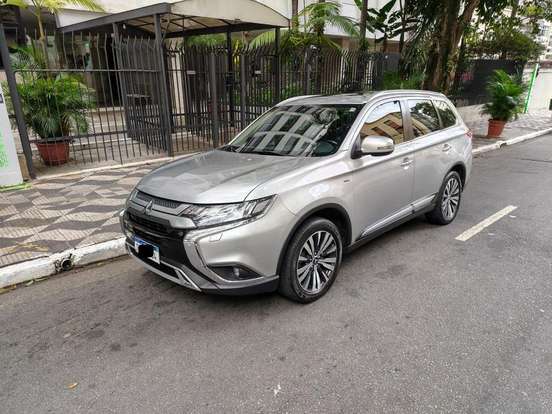 MITSUBISHI-OUTLANDER-3.0 MIVEC V6 GASOLINA HPE-S AWD AUTOMÁTICO MITSUBISHI-OUTLANDER-2019