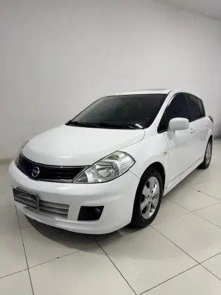 NISSAN TIIDA 1.8 SL 16V FLEX 4P AUTOMÁTICO NISSAN TIIDA 1.8 SL 16V FLEX 4P AUTOMÁTICO
