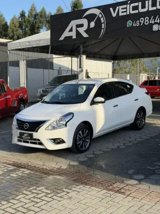 NISSAN VERSA 1.6 16V FLEXSTART SL 4P MANUAL NISSAN VERSA 1.6 16V FLEXSTART SL 4P MANUAL