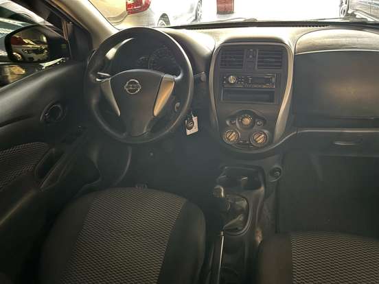 NISSAN-VERSA-2018