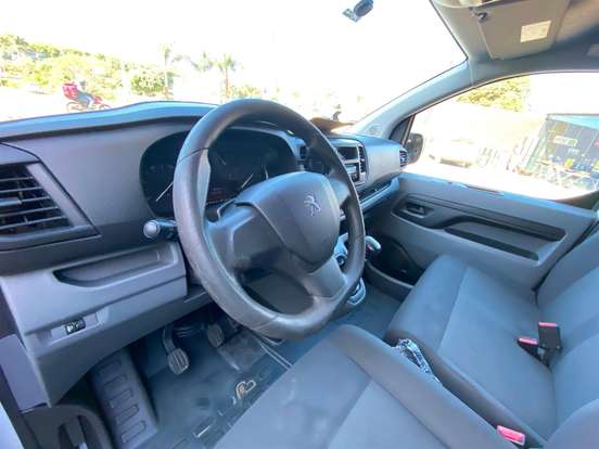 PEUGEOT-EXPERT-2020