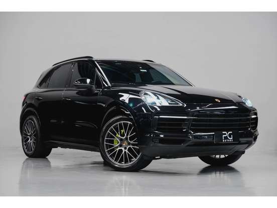 PORSCHE-CAYENNE-2019