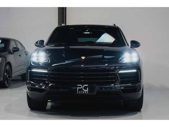 PORSCHE-CAYENNE-2019