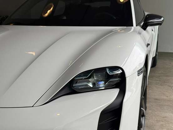 PORSCHE-TAYCAN-TURBO ELÉTRICO PORSCHE-TAYCAN-2022