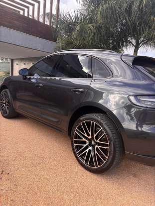 PORSCHE-MACAN-2025