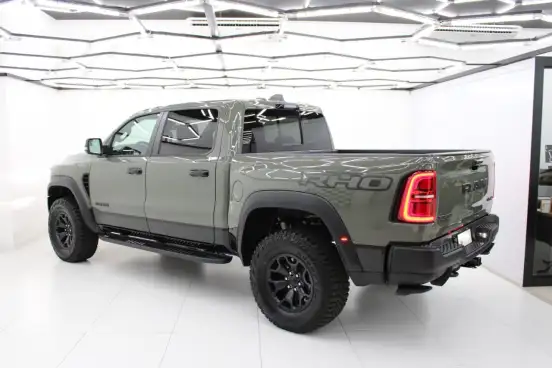 RAM-1500-3.0 HURRICANE 6 BITURBO GASOLINA RHO CD 4X4 AUTOMÁTICO RAM-1500-2026