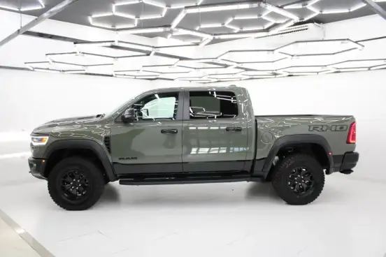 RAM-1500-3.0 HURRICANE 6 BITURBO GASOLINA RHO CD 4X4 AUTOMÁTICO RAM-1500-2026