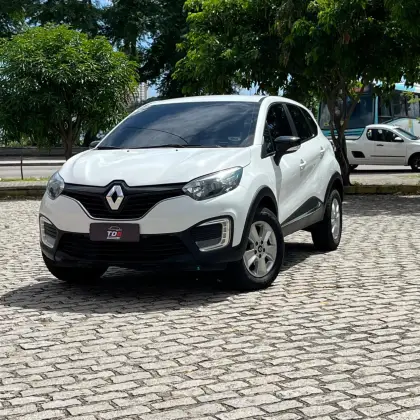 RENAULT CAPTUR 1.6 16V SCE FLEX LIFE X-TRONIC RENAULT CAPTUR 1.6 16V SCE FLEX LIFE X-TRONIC