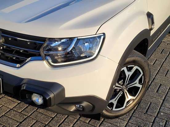 RENAULT-DUSTER-2022