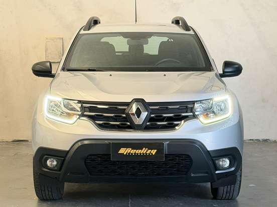 RENAULT-DUSTER-2023