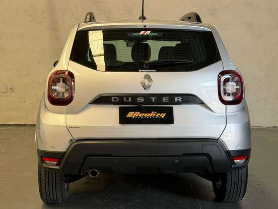 RENAULT-DUSTER-2023