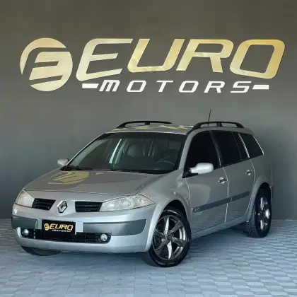 RENAULT MEGANE 1.6 DYNAMIQUE GRAND TOUR 16V FLEX 4P MANUAL RENAULT MEGANE 1.6 DYNAMIQUE GRAND TOUR 16V FLEX 4P MANUAL