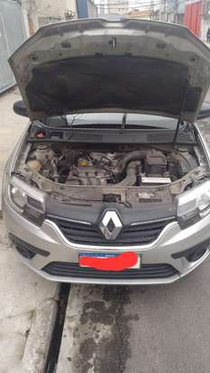 RENAULT-LOGAN-2019