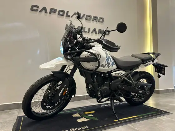 ROYAL ENFIELD HIMALAYAN 450 KAMET WHITE ROYAL ENFIELD HIMALAYAN 450 KAMET WHITE