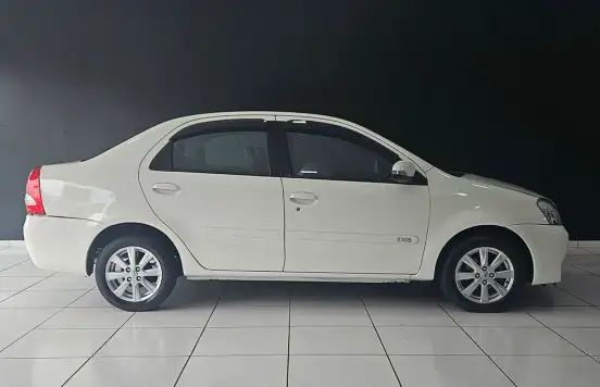 TOYOTA-ETIOS-2016
