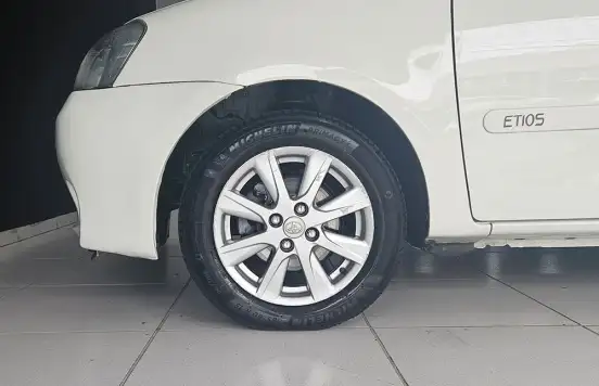 TOYOTA-ETIOS-1.5 XLS SEDAN 16V FLEX 4P AUTOMÁTICO TOYOTA-ETIOS-2016