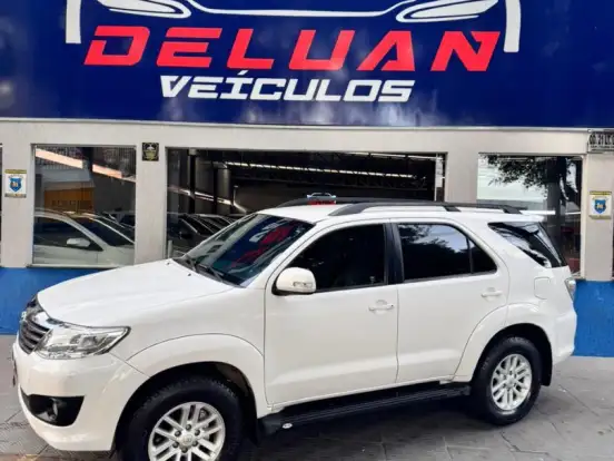 TOYOTA-HILUX SW4-2.7 SR 4X2 16V FLEX 4P MANUAL TOYOTA-HILUX SW4-2015