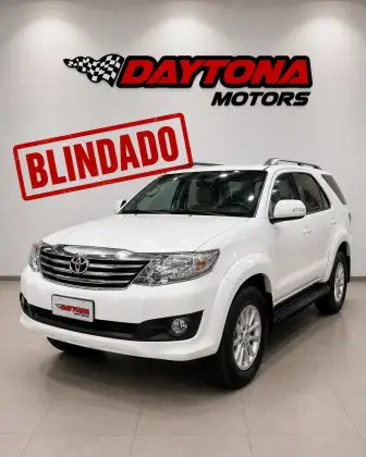 TOYOTA HILUX SW4 2.7 SR 7 LUGARES 4X2 16V FLEX 4P AUTOMÁTICO TOYOTA HILUX SW4 2.7 SR 7 LUGARES 4X2 16V FLEX 4P AUTOMÁTICO