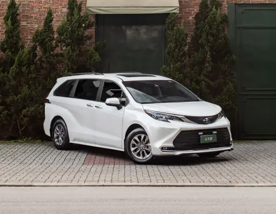 TOYOTA SIENNA 2.5 VVT-I HYBRID XLE CVT TOYOTA SIENNA 2.5 VVT-I HYBRID XLE CVT
