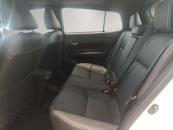 TOYOTA-YARIS-2018