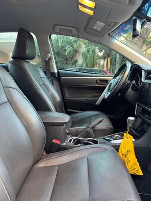 TOYOTA-COROLLA-2018