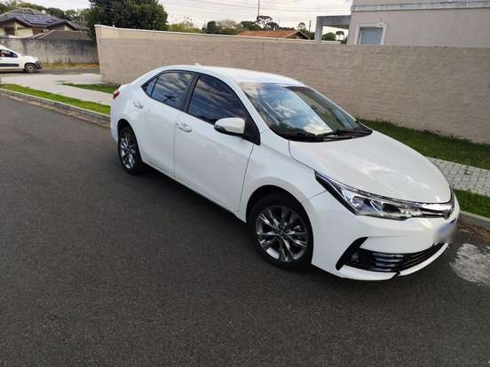 TOYOTA-COROLLA-2018