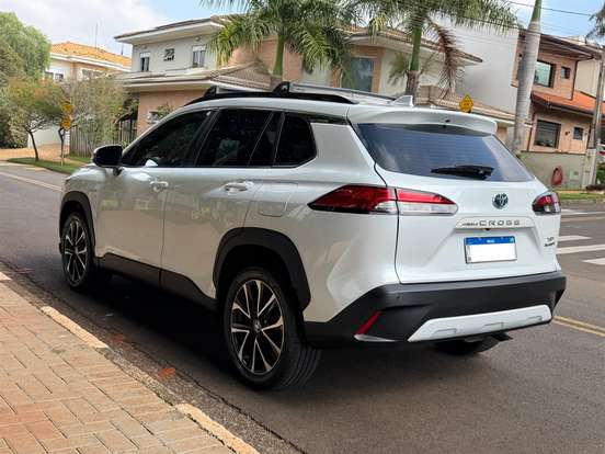 TOYOTA-COROLLA CROSS-2022