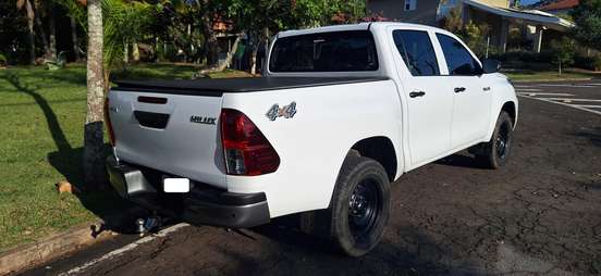 TOYOTA-HILUX-2.8 D-4D TURBO DIESEL CD POWER PACK 4X4 MANUAL TOYOTA-HILUX-2023