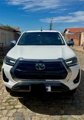 TOYOTA HILUX 2023 2.8 D-4D TURBO DIESEL CD SRX LIMITED 4X4 AUTOMATIC