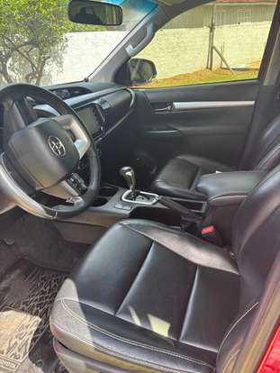 TOYOTA-HILUX-2020