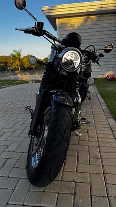 TRIUMPH-BONNEVILLE SPEEDMASTER-2024