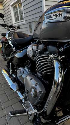 TRIUMPH-BONNEVILLE SPEEDMASTER-2024